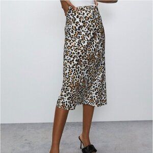 BABATON Only Slip Satin Midi Skirt Leopard Print Long Size 00 Aritzia